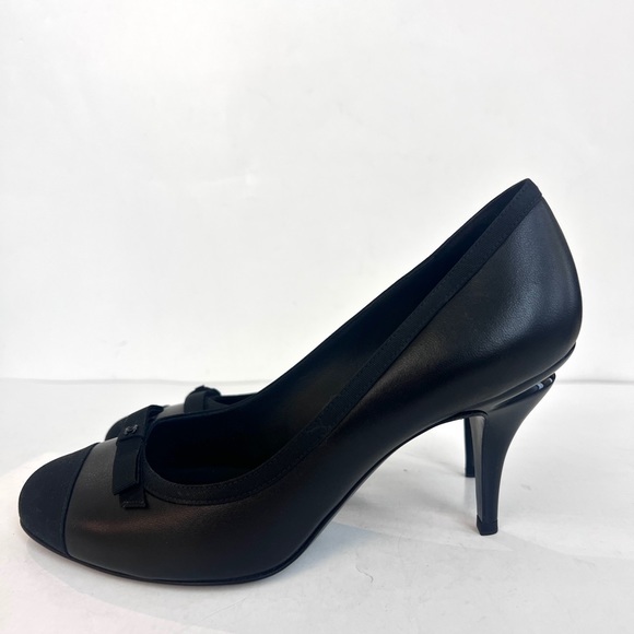 Chanel round toe leather  pumps - Picture 5 of 10